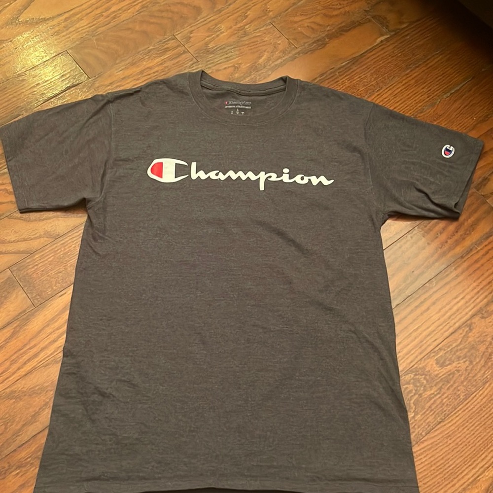 Men’s Small Champion t-shirt